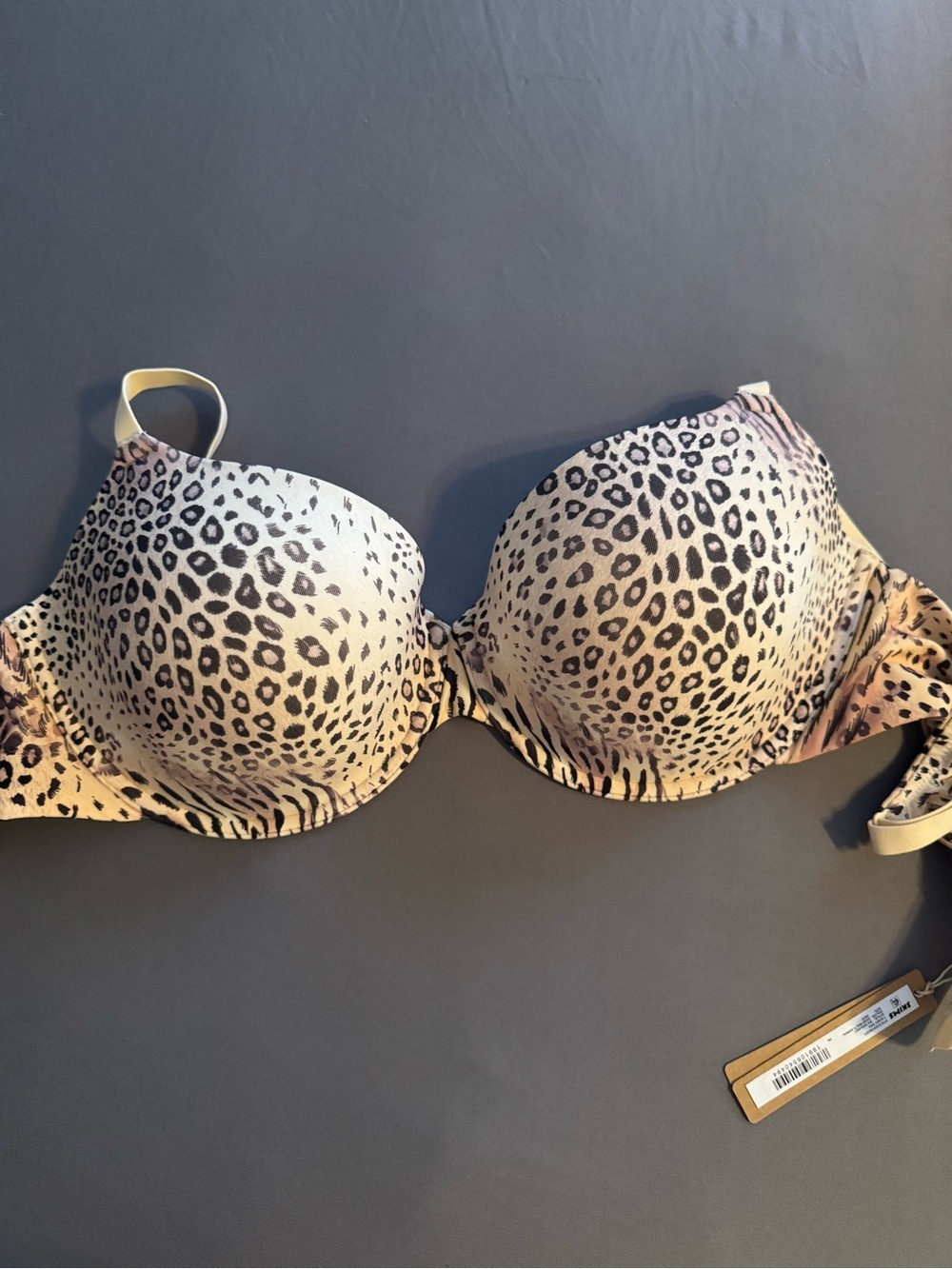 SKIMS Fits Everyone Animal Print T Shirt Bra